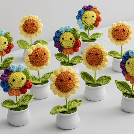 Handmade Smiley Sunflower in Pot – Finished Yarn Flower Gift Decor